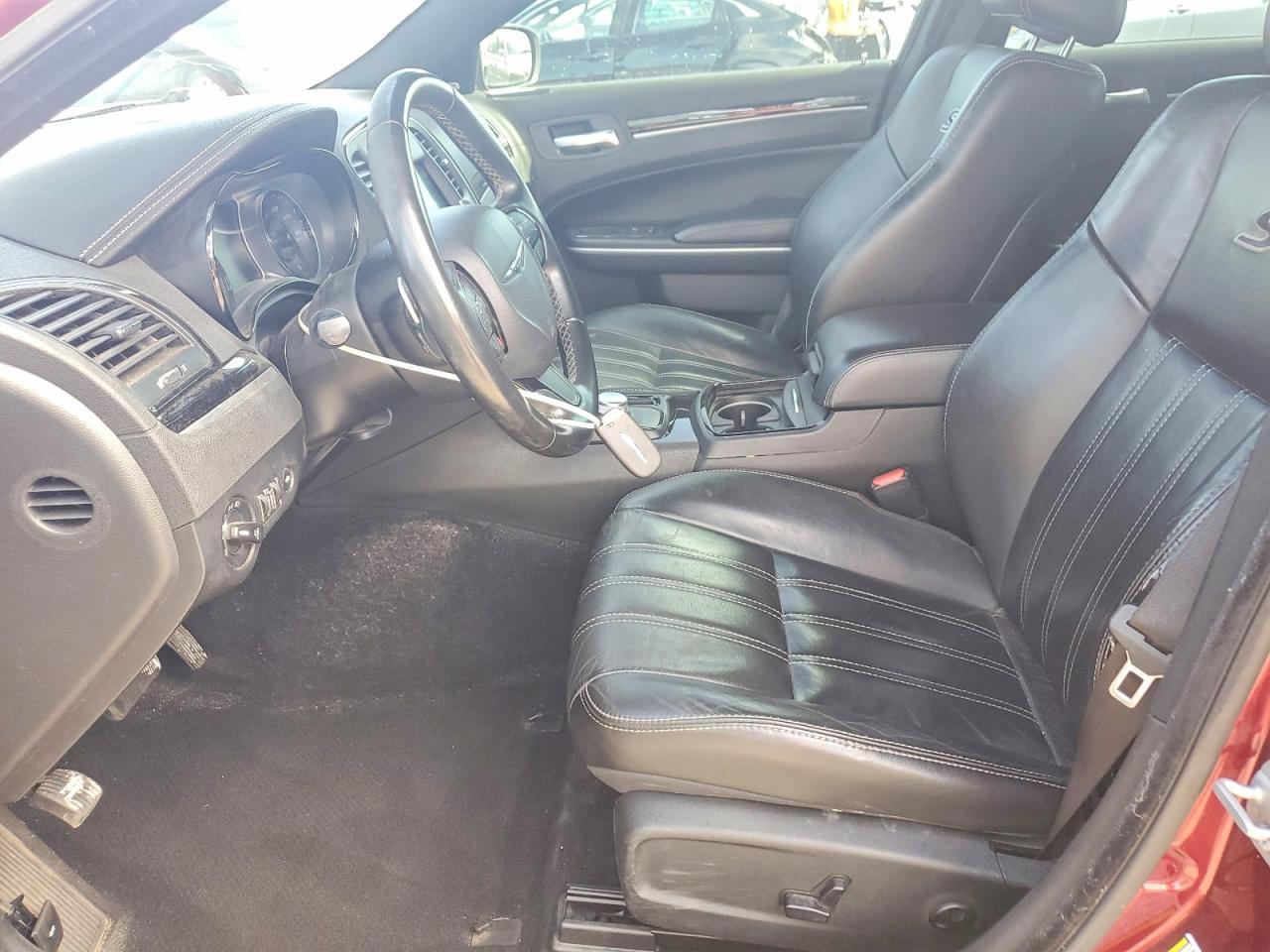 2019 Chrysler 300 S - Image 7