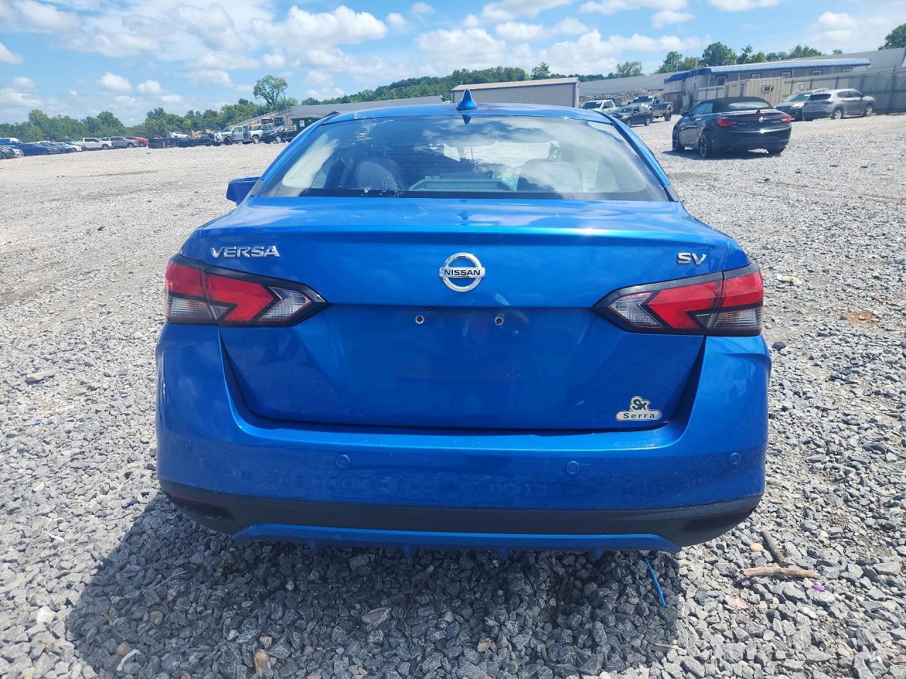 2021 Nissan Versa Sv - Image 6