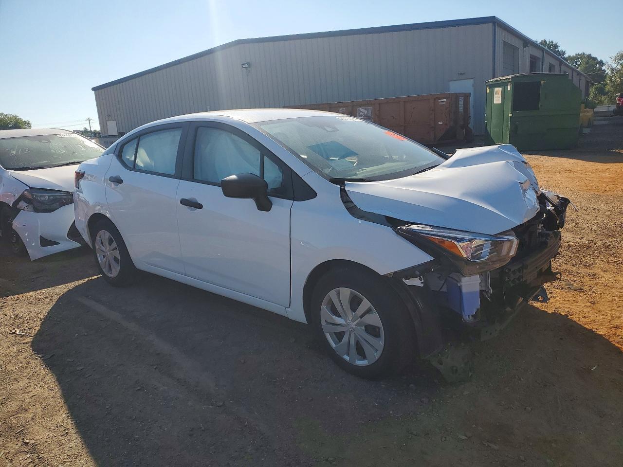 2023 Nissan Versa S - Image 4