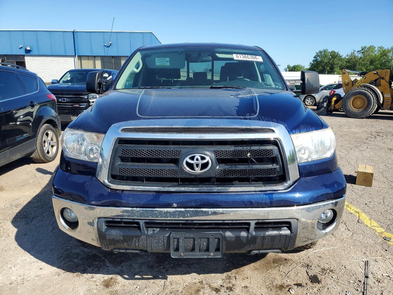 2012 Toyota Tundra Double Cab Sr5 - Image 5