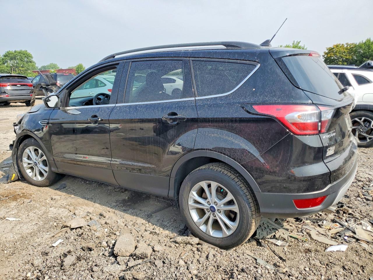 2018 Ford Escape Se - Фото 2