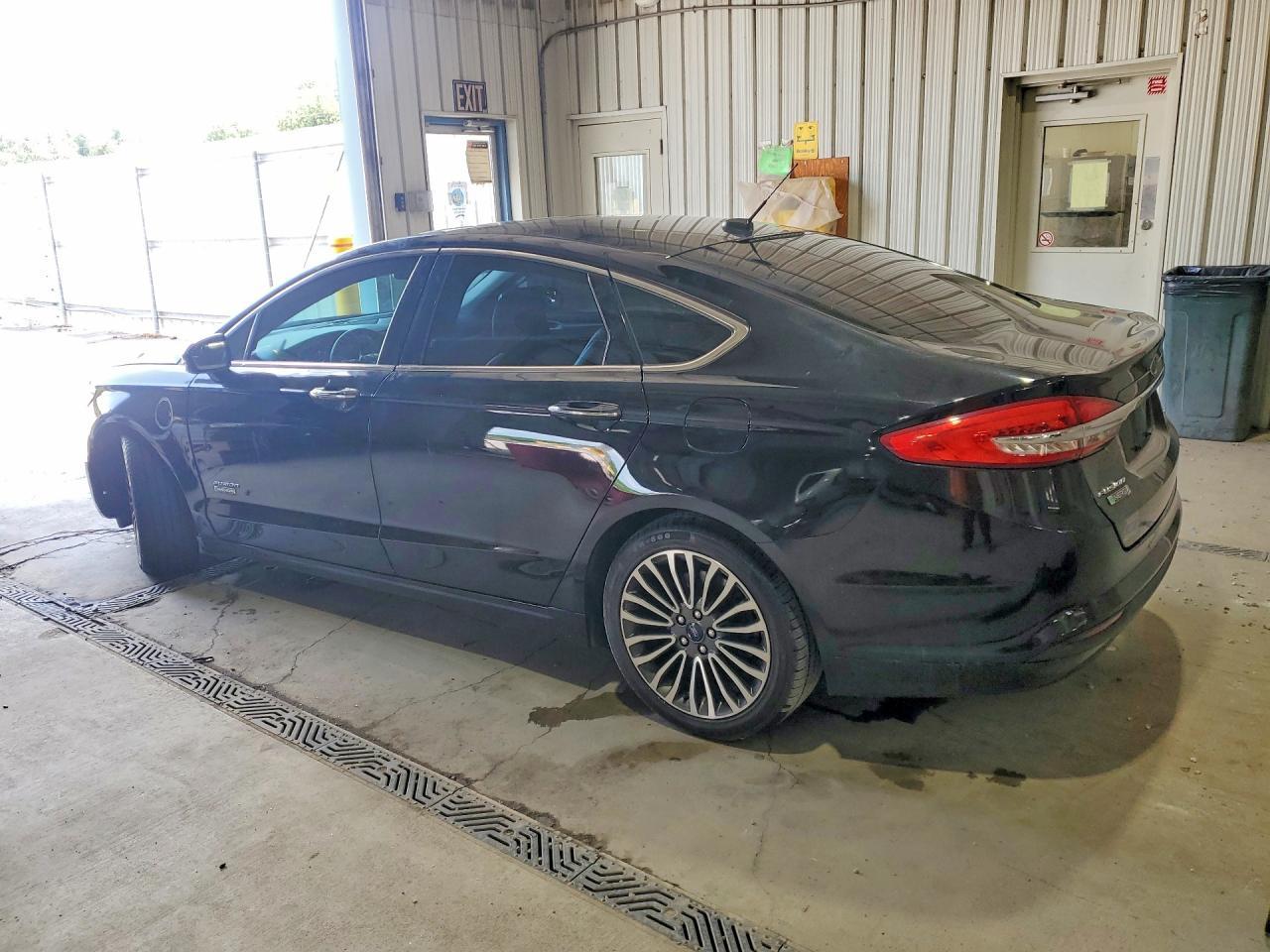 2017 Ford Fusion Se Phev - Фото 2