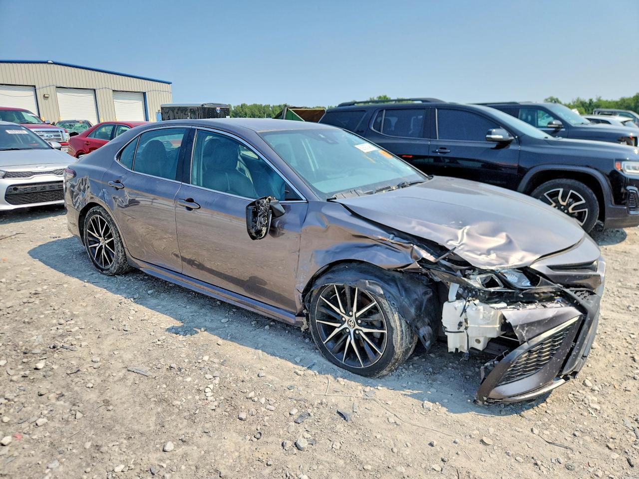 2022 Toyota Camry Se - Image 4
