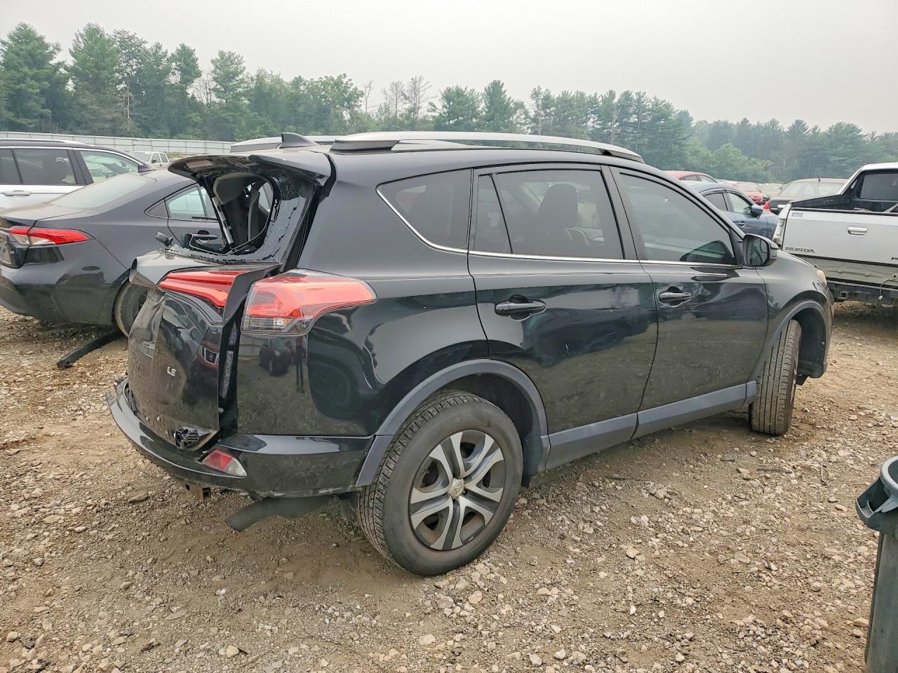 2017 Toyota Rav4 Le - Фото 3