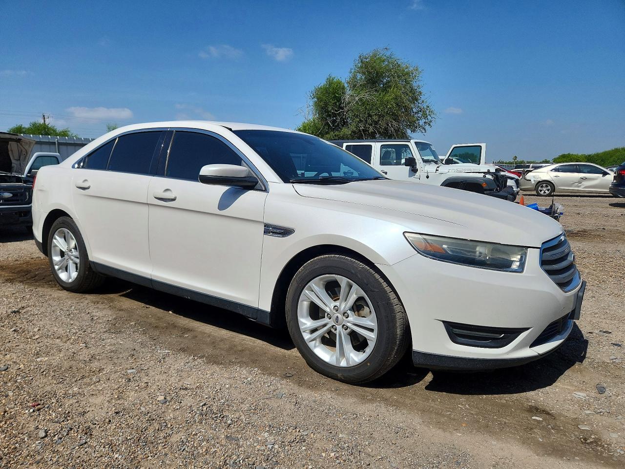 2016 Ford Taurus Sel - Фото 4