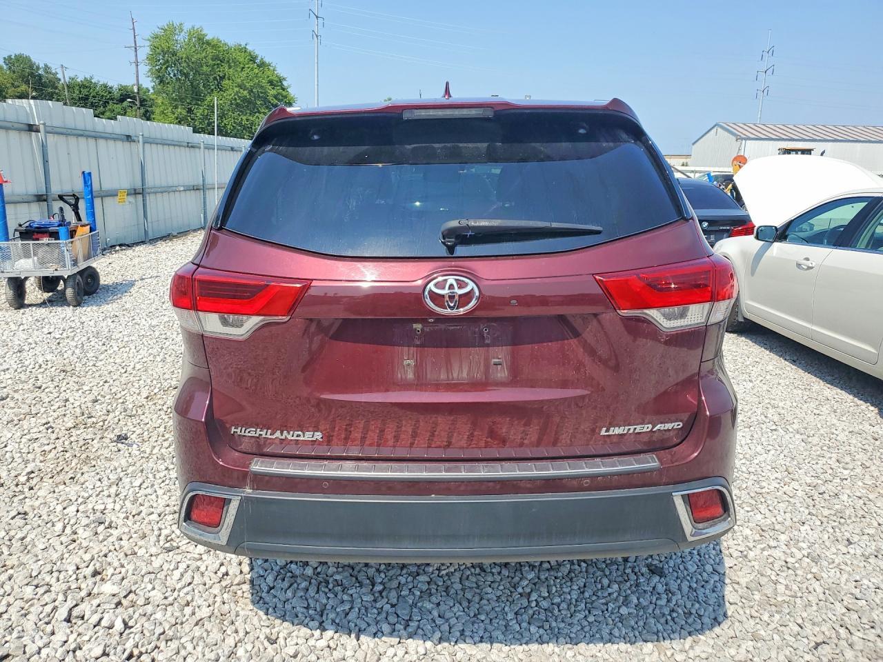2018 Toyota Highlander Limited Platinum - Фото 6