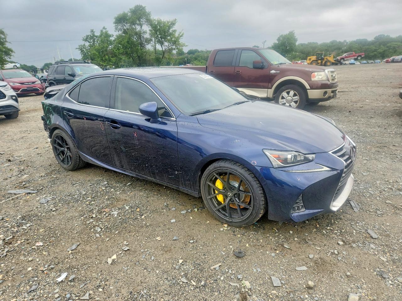 2017 Lexus Is 300 - Фото 4