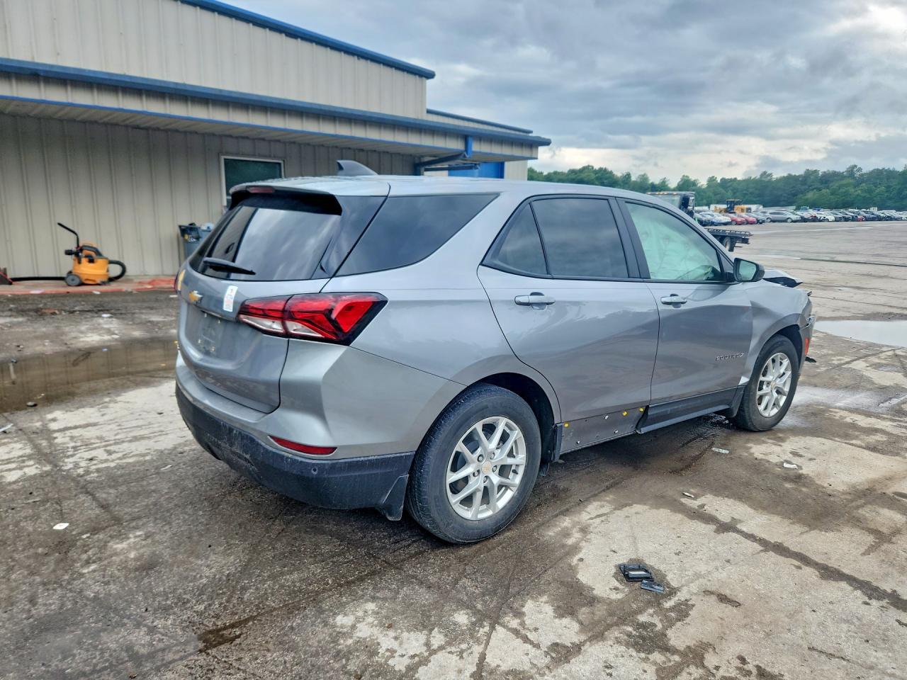 2024 Chevrolet Equinox Ls - Фото 3