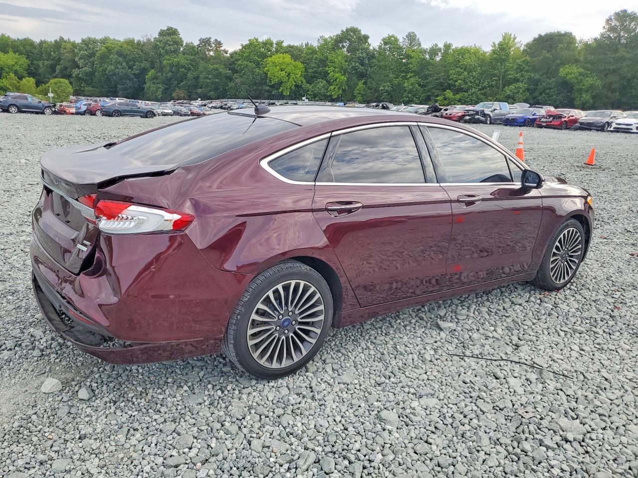 2017 Ford Fusion Se - Фото 3