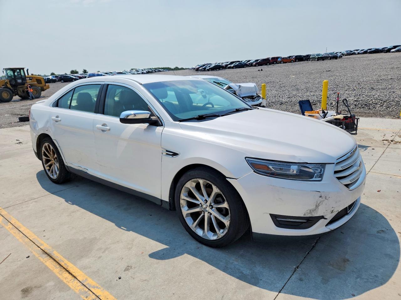 2013 Ford Taurus Limited - Image 4