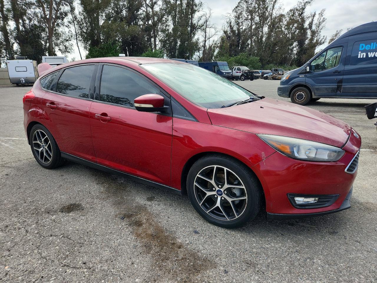 2017 Ford Focus Sel - Image 4