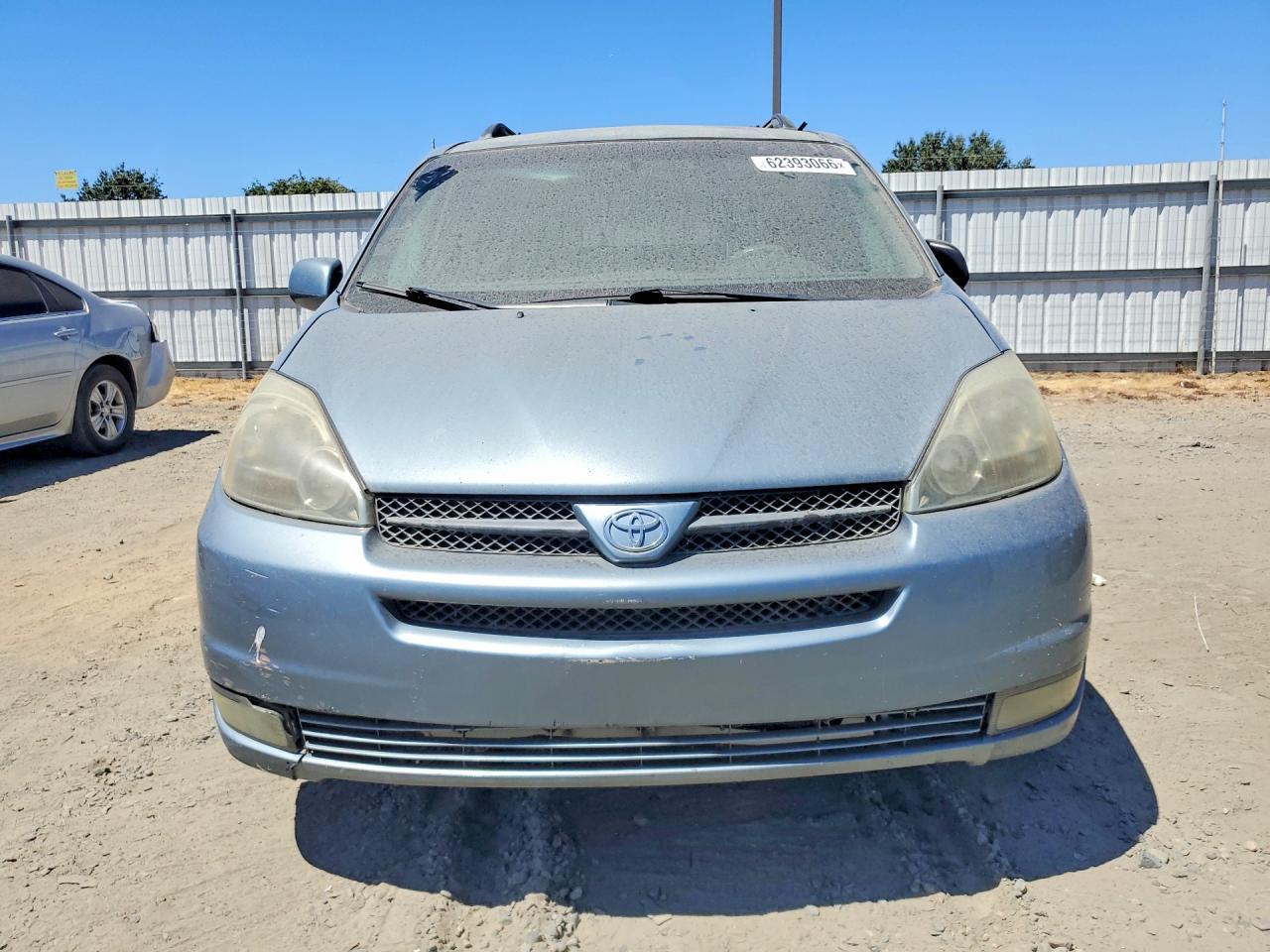 2005 Toyota Sienna Le - Фото 5