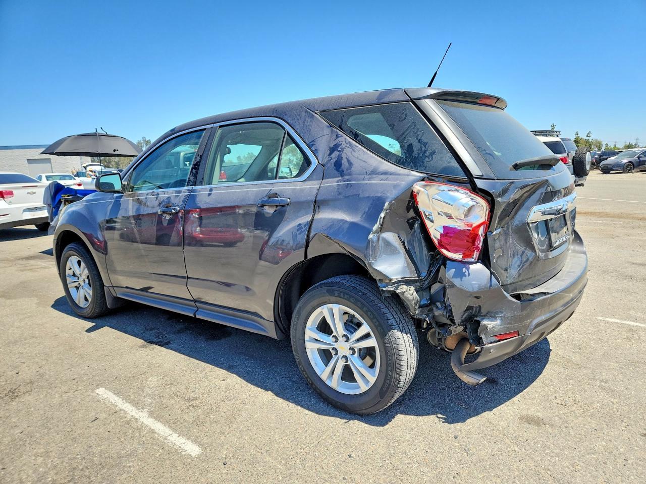 2011 Chevrolet Equinox Ls - Image 2