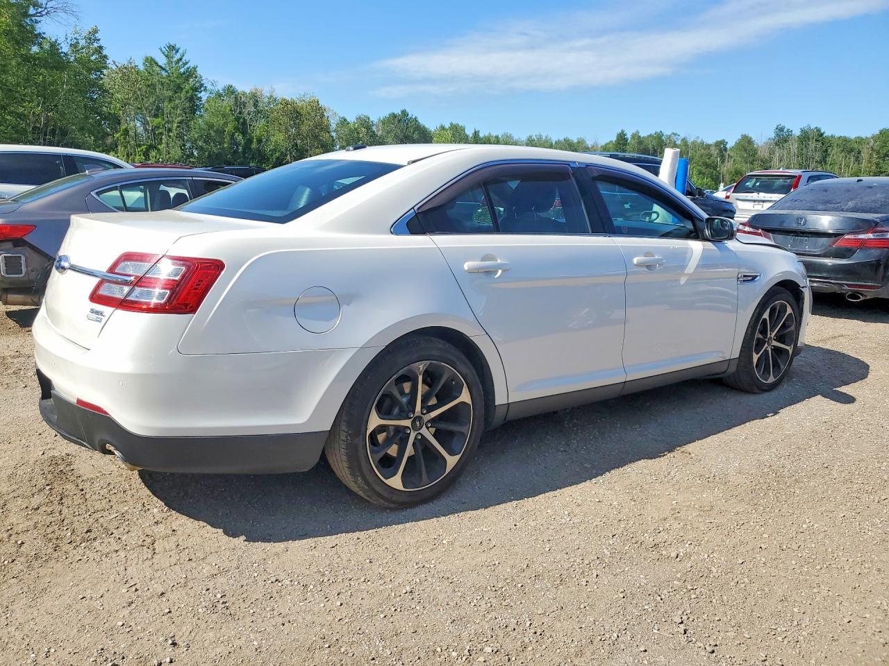 2014 Ford Taurus Sel - Фото 3
