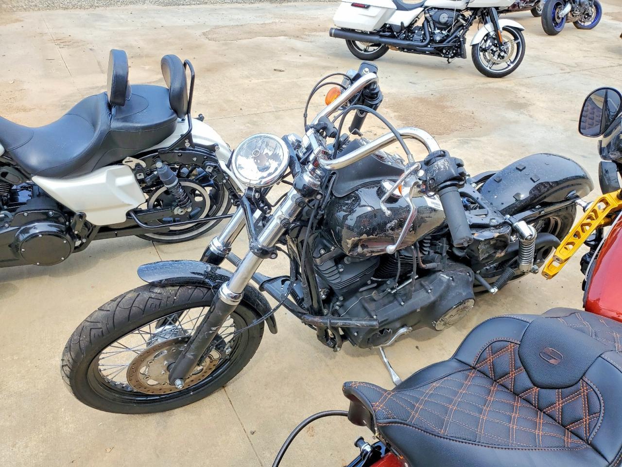 2017 Harley-Davidson Fxdb Dyna Street Bob - Фото 3