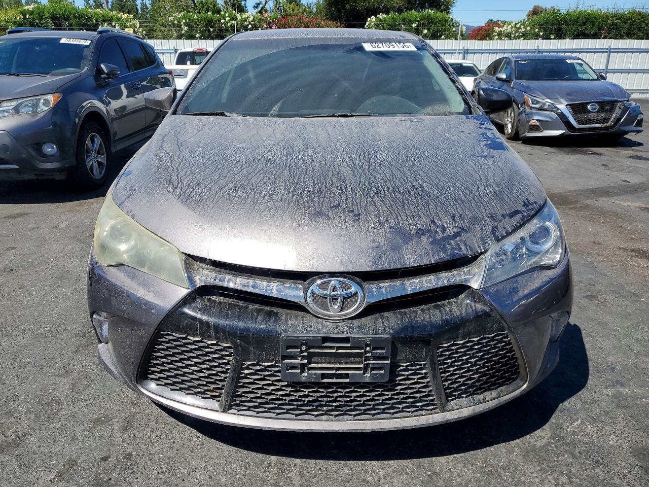 2015 Toyota Camry Se - Image 5