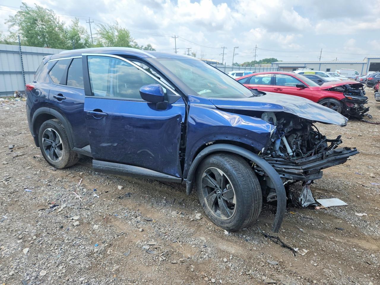 2025 Nissan Rogue Sv - Фото 4