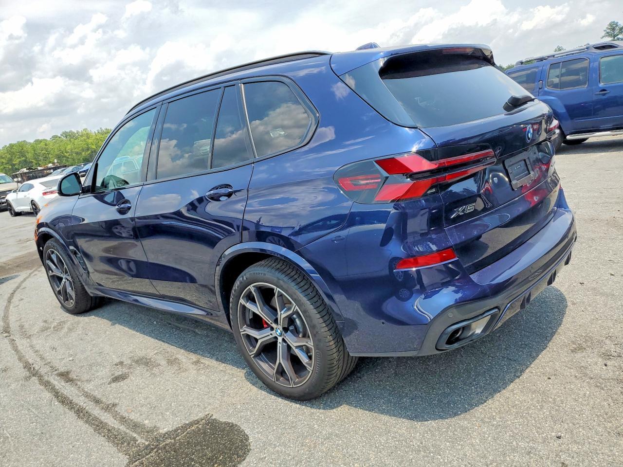 2026 BMW X5 - Image 2