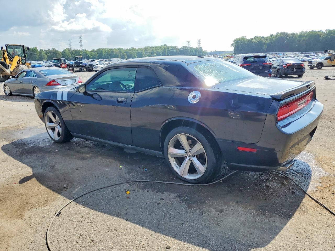 2009 Dodge Challenger R/T - Image 2