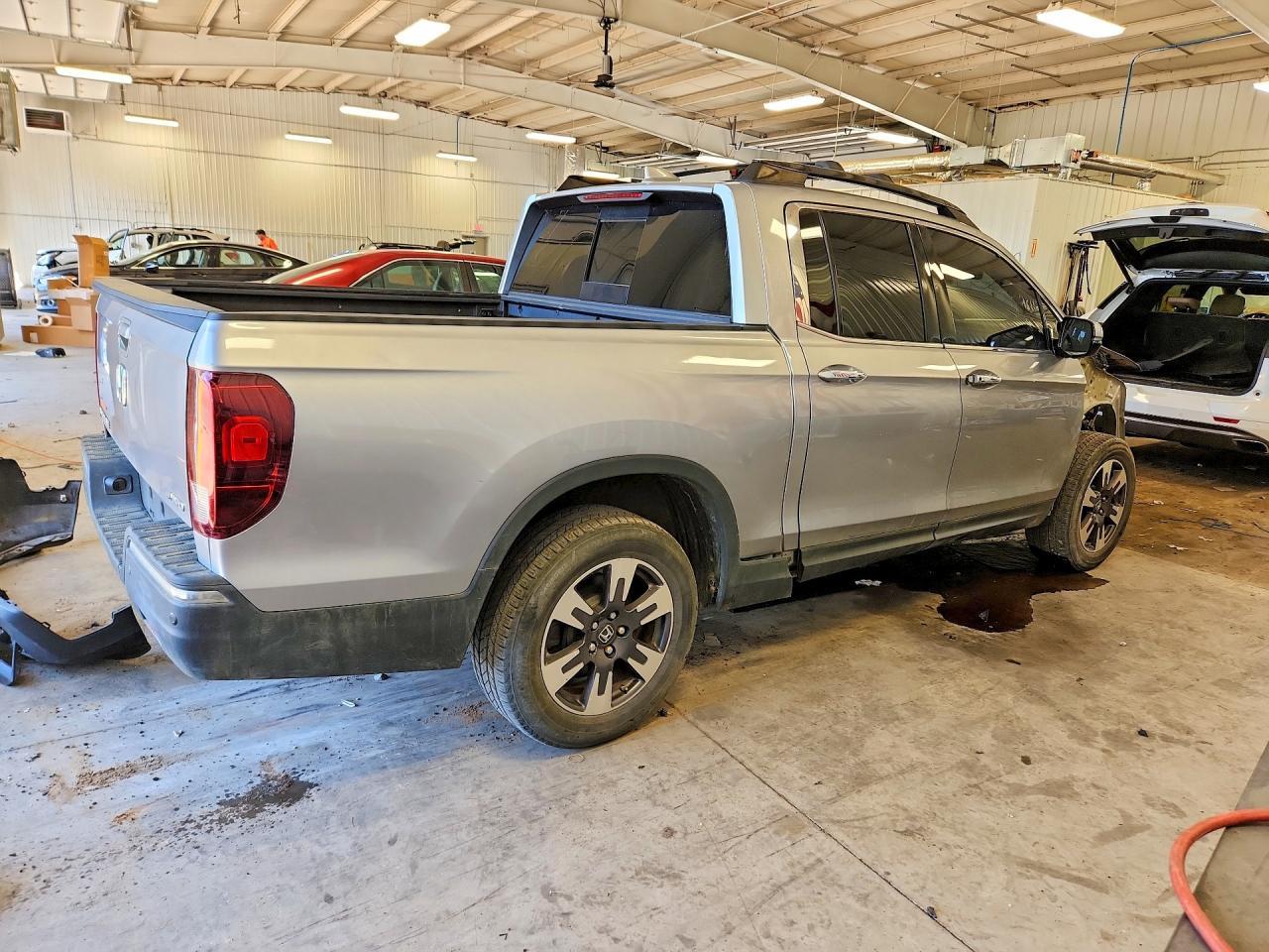 2018 Honda Ridgeline Rtl - Image 3