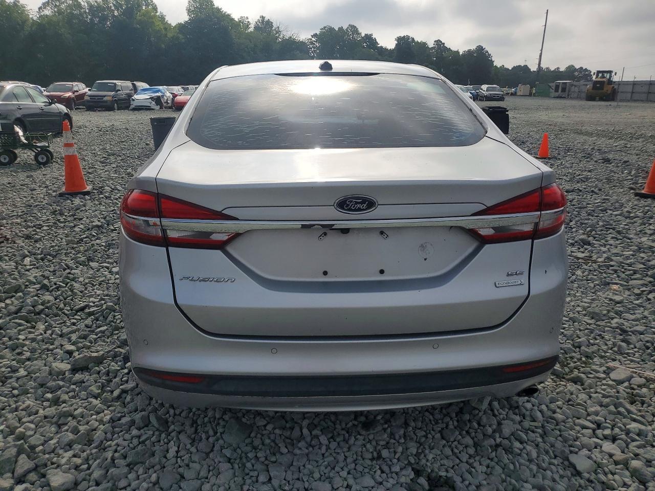 2017 Ford Fusion Se - Image 6