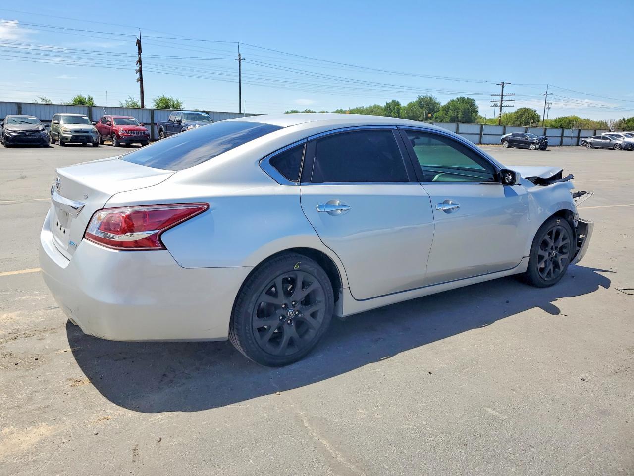 2013 Nissan Altima 2.5 - Фото 3