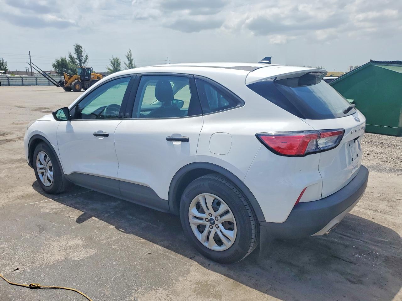 2022 Ford Escape S - Image 2