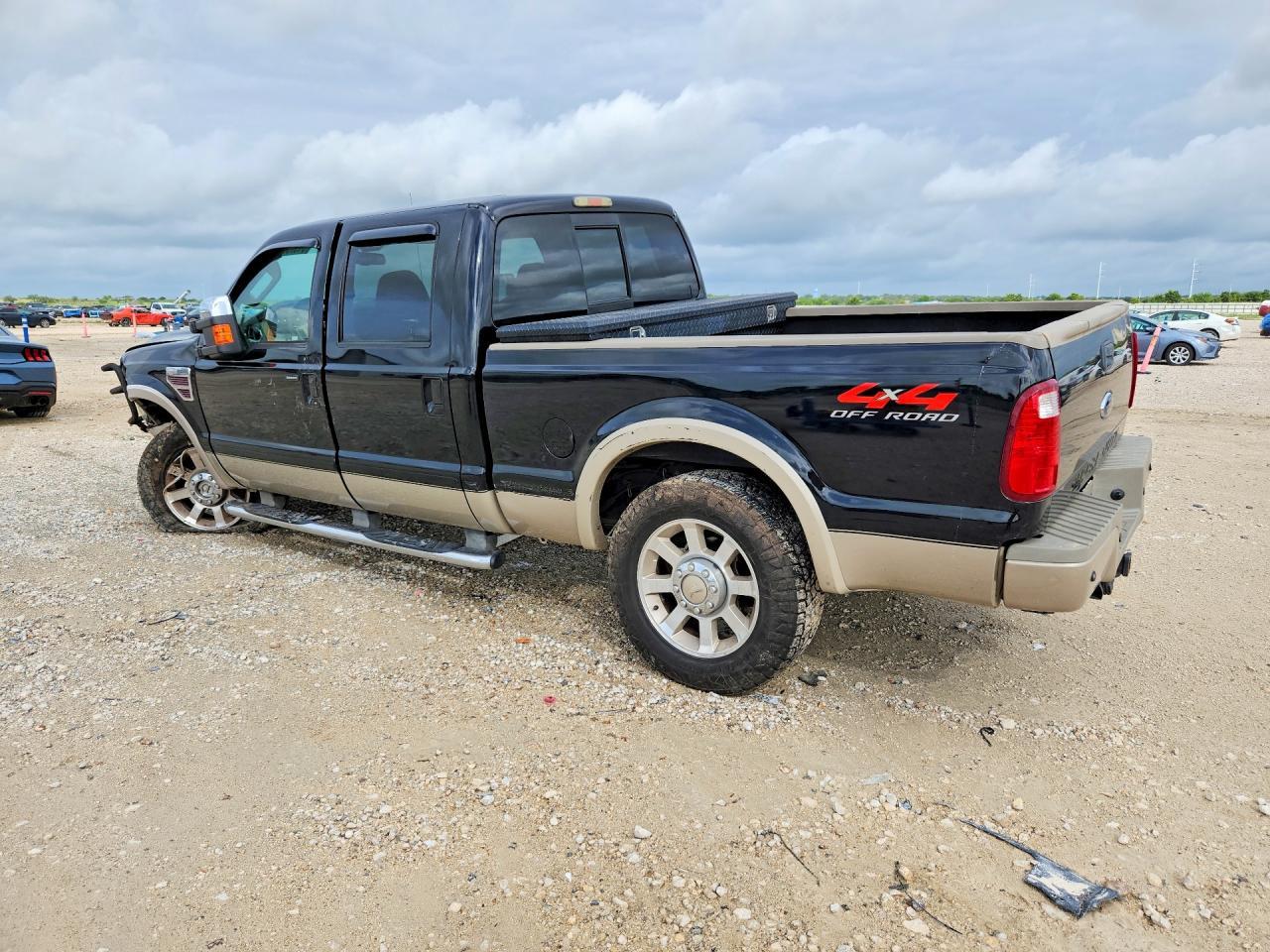 2008 Ford F250 Super Duty - Image 2