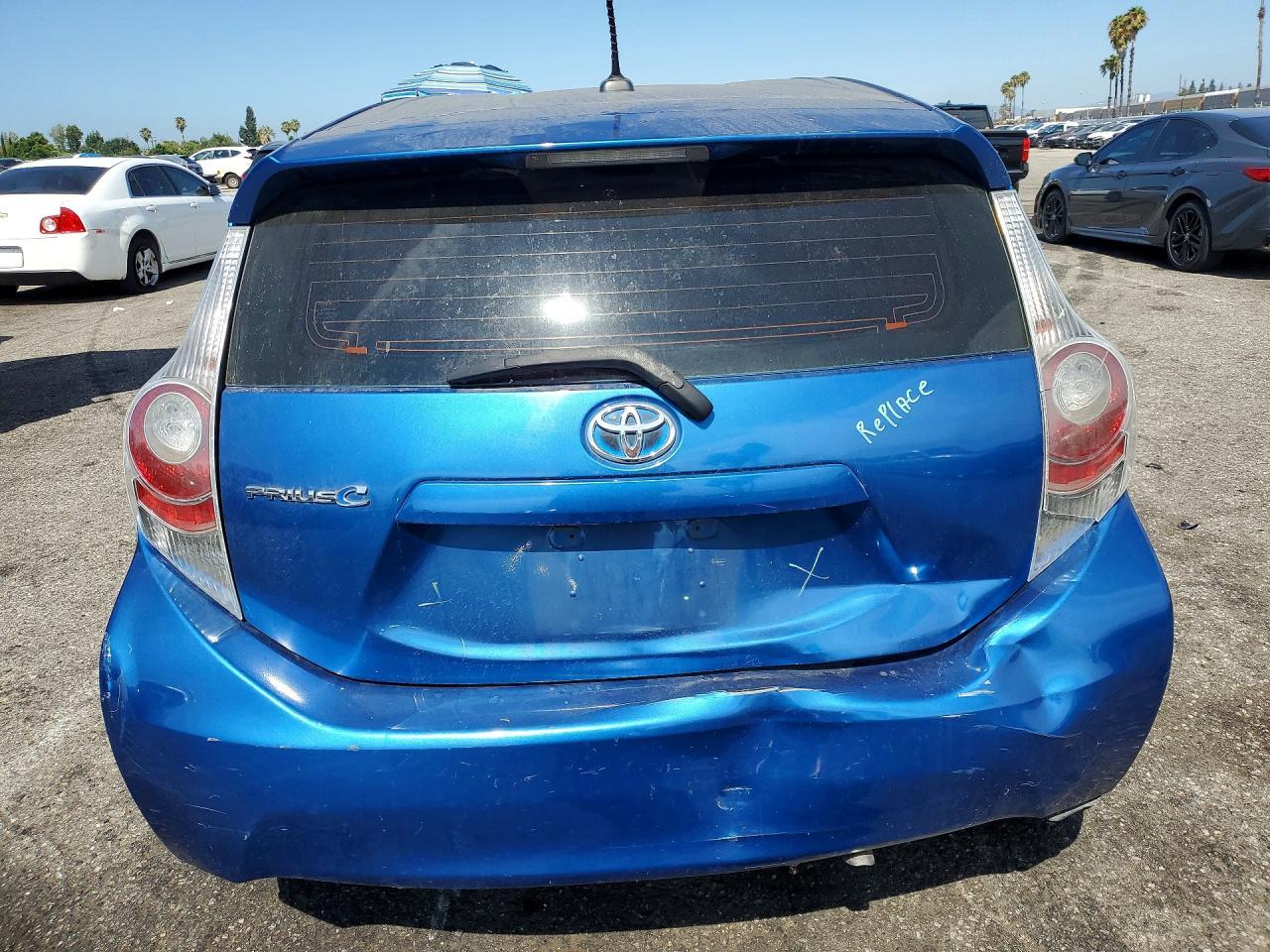 2013 Toyota Prius C Three - Image 6