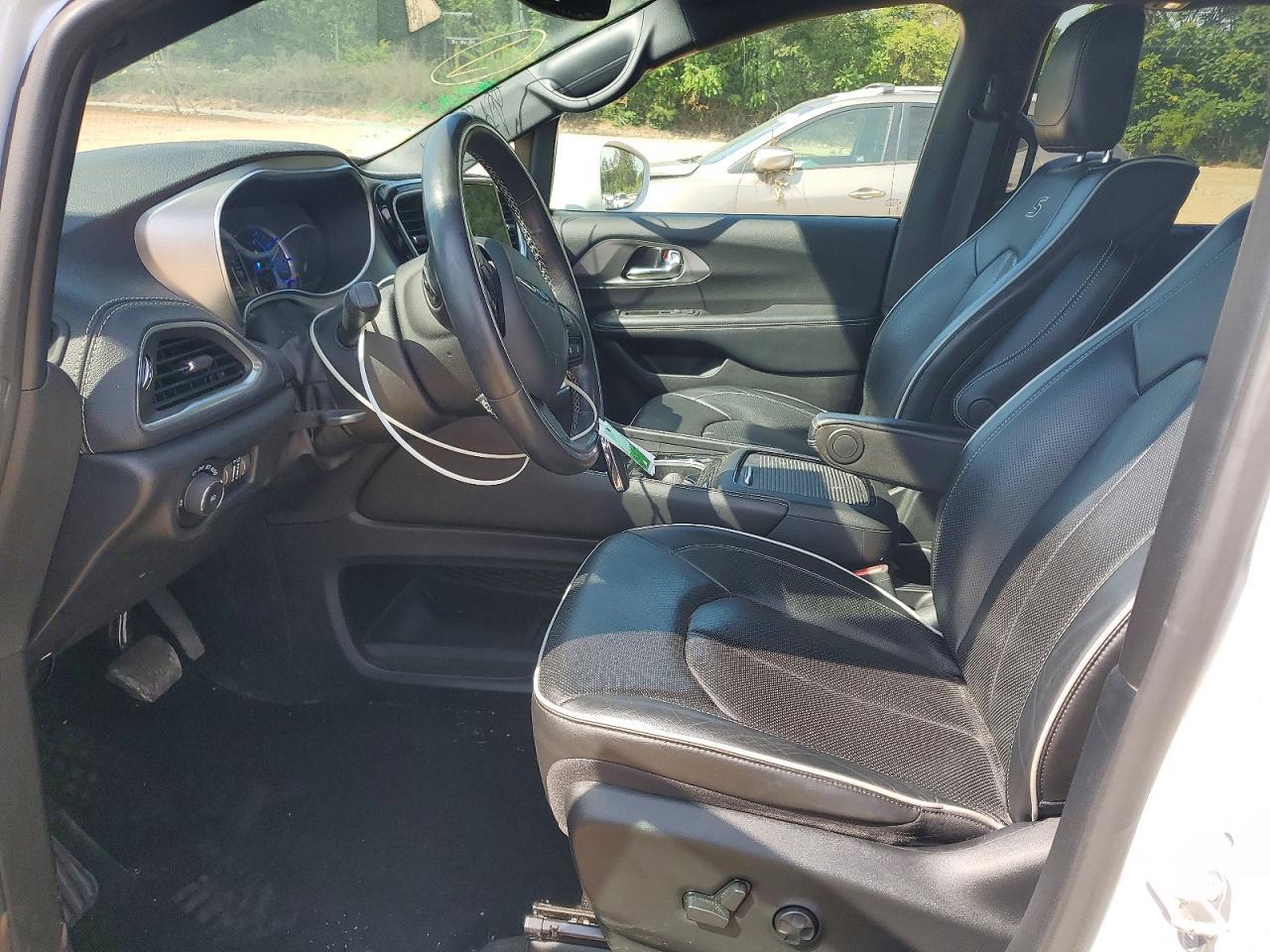 2021 Chrysler Pacifica Hybrid Limited - Фото 7