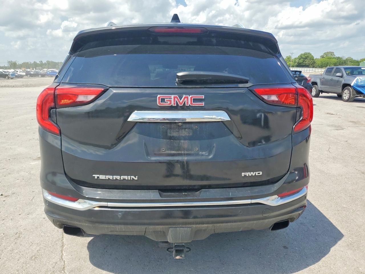 2020 GMC Terrain Denali - Image 6