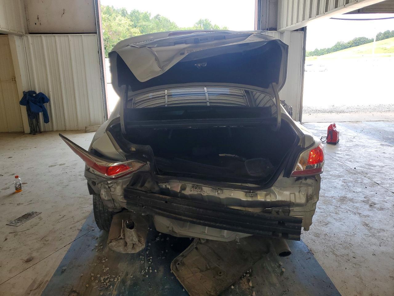 2015 Nissan Altima 2.5 Sv - Image 6