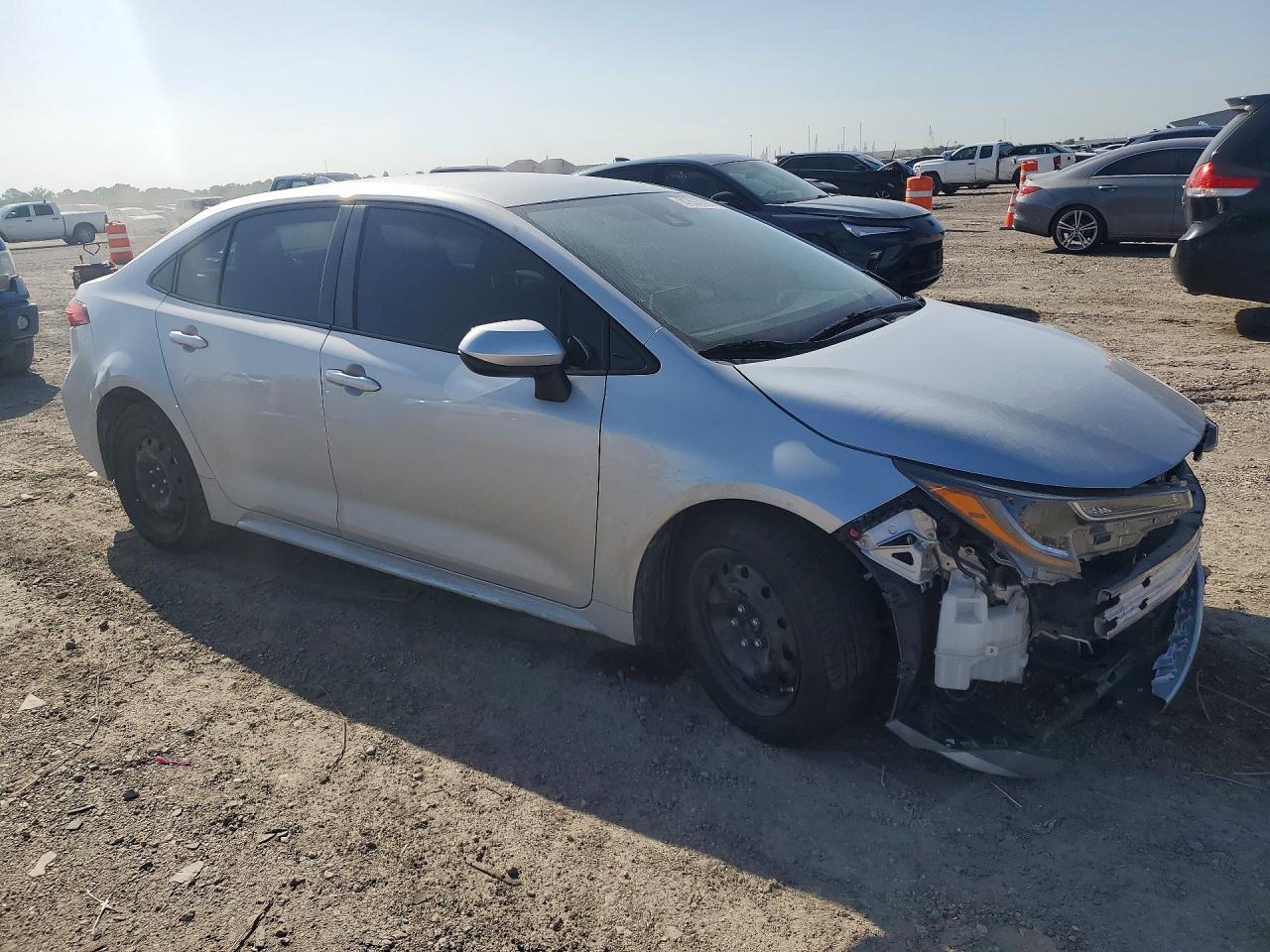 2021 Toyota Corolla Le - Фото 4