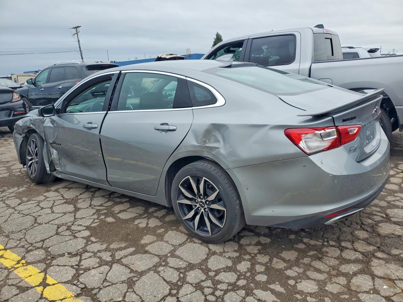 2024 Chevrolet Malibu Rs - Фото 2