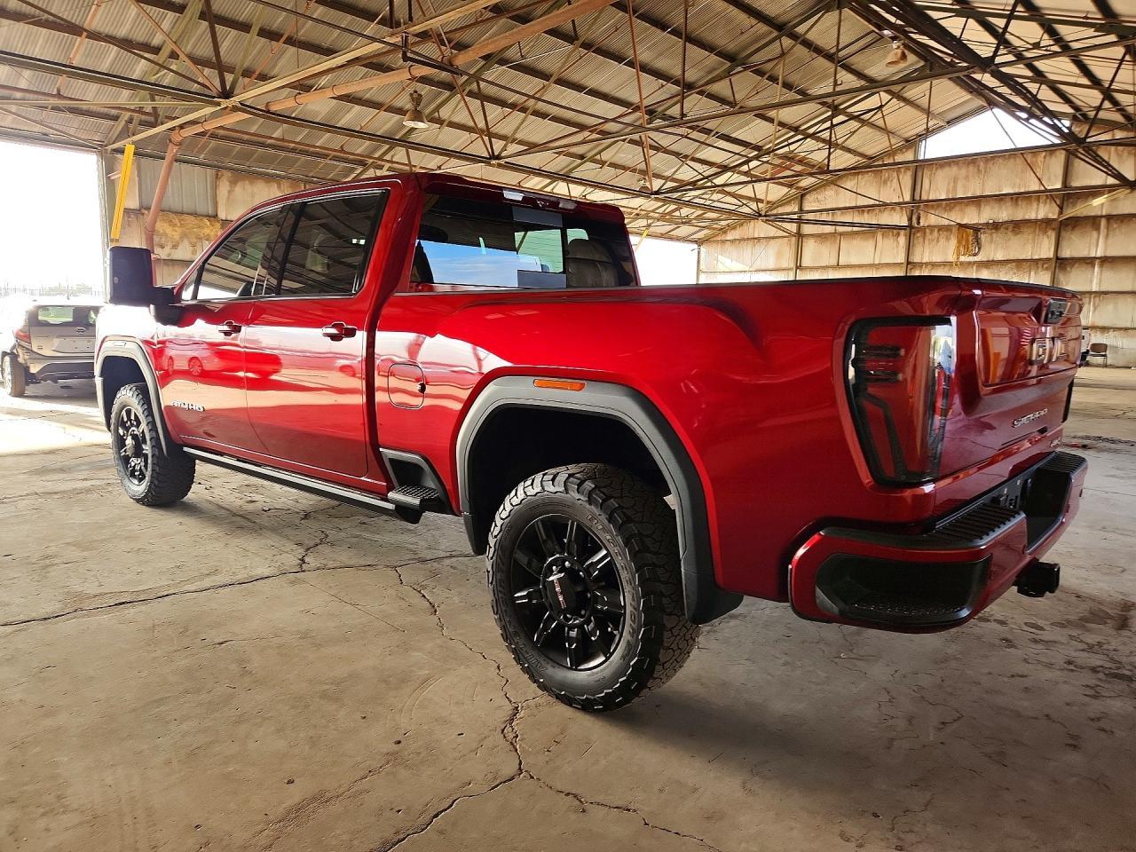 2024 GMC Sierra K2500 At4 - Фото 2