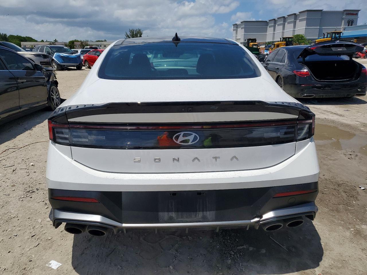 2025 Hyundai Sonata N Line - Image 6