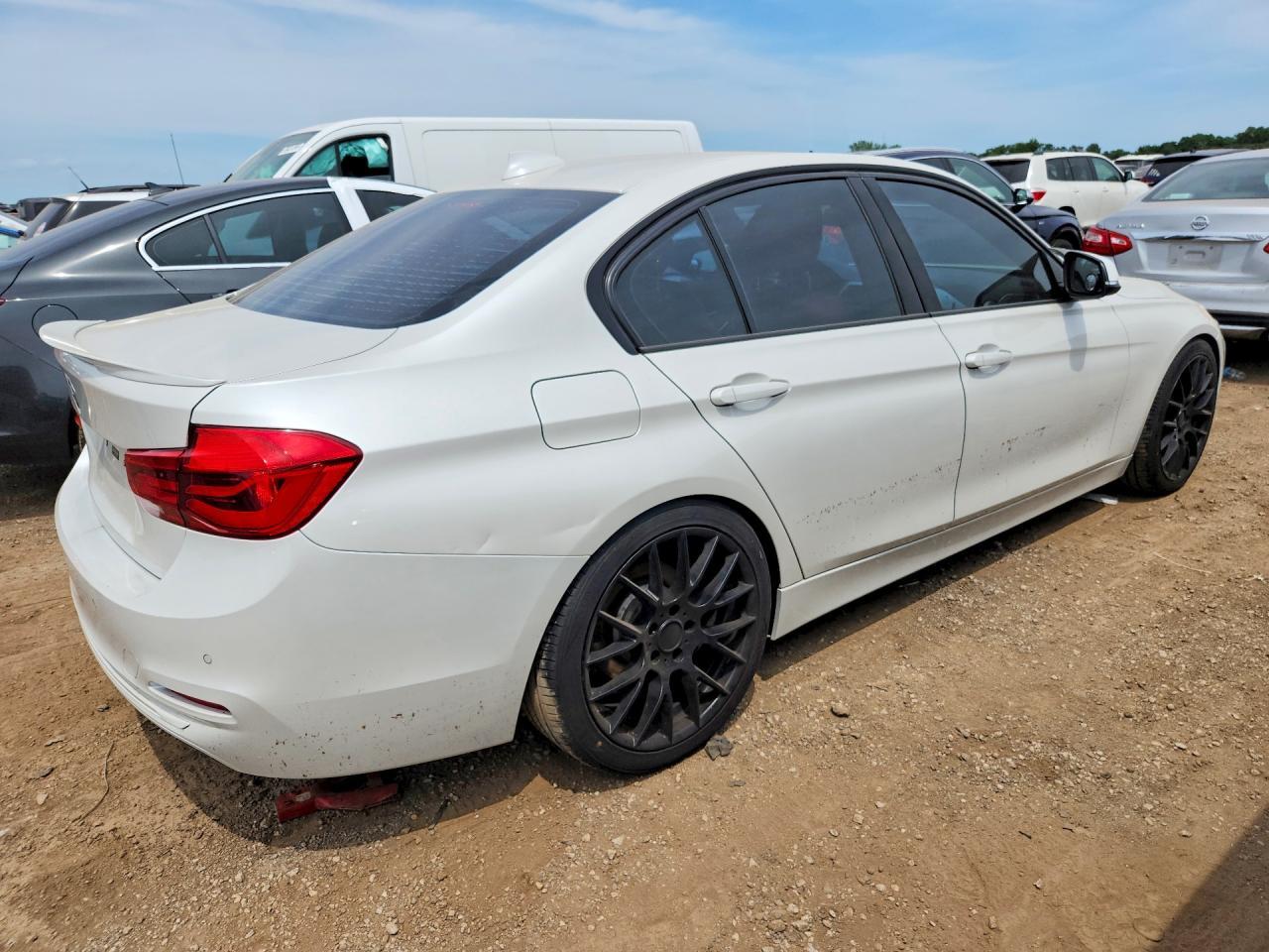 2016 BMW 328 I - Фото 3