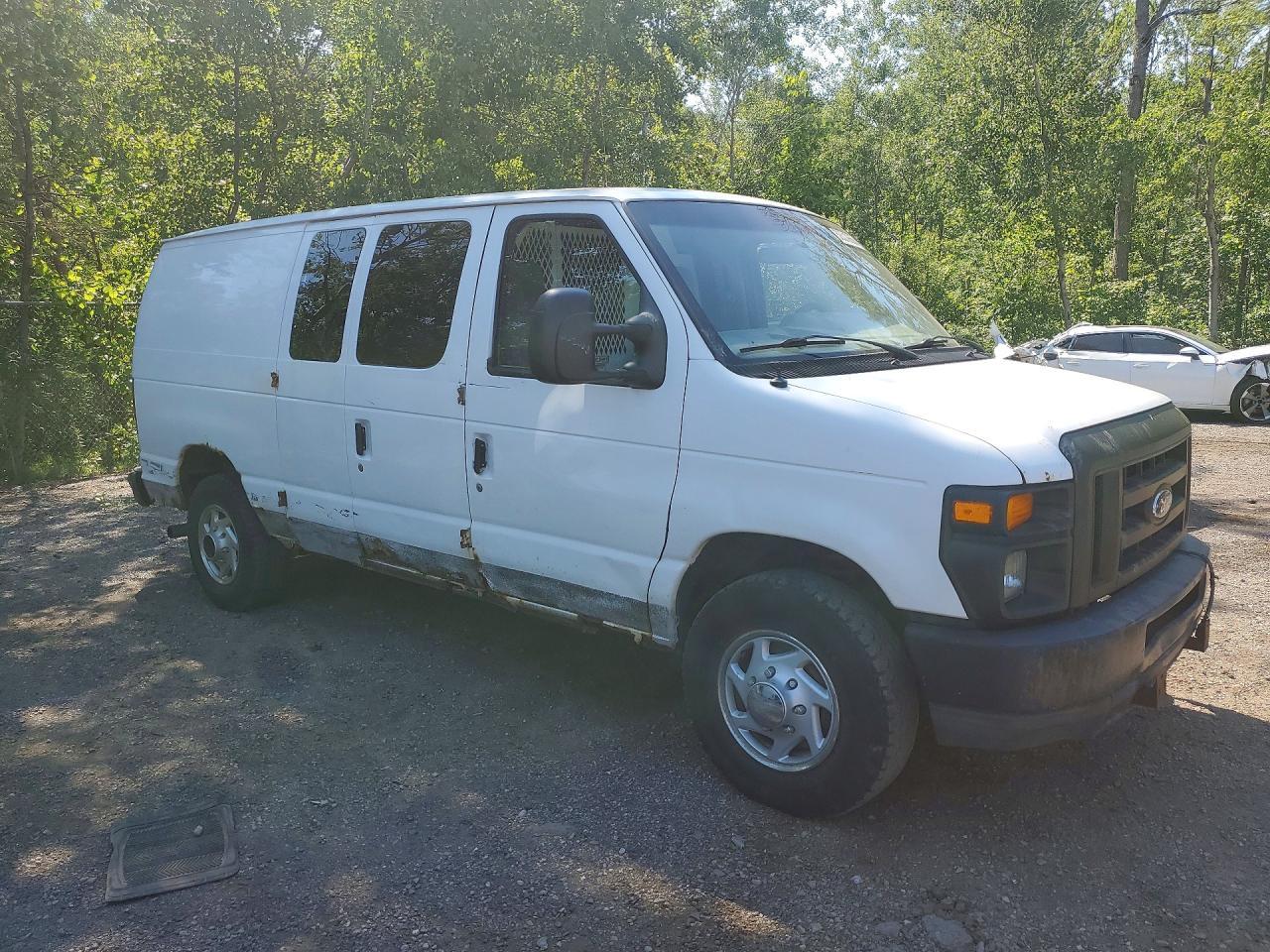 2010 Ford Econoline E250 Van - Фото 4