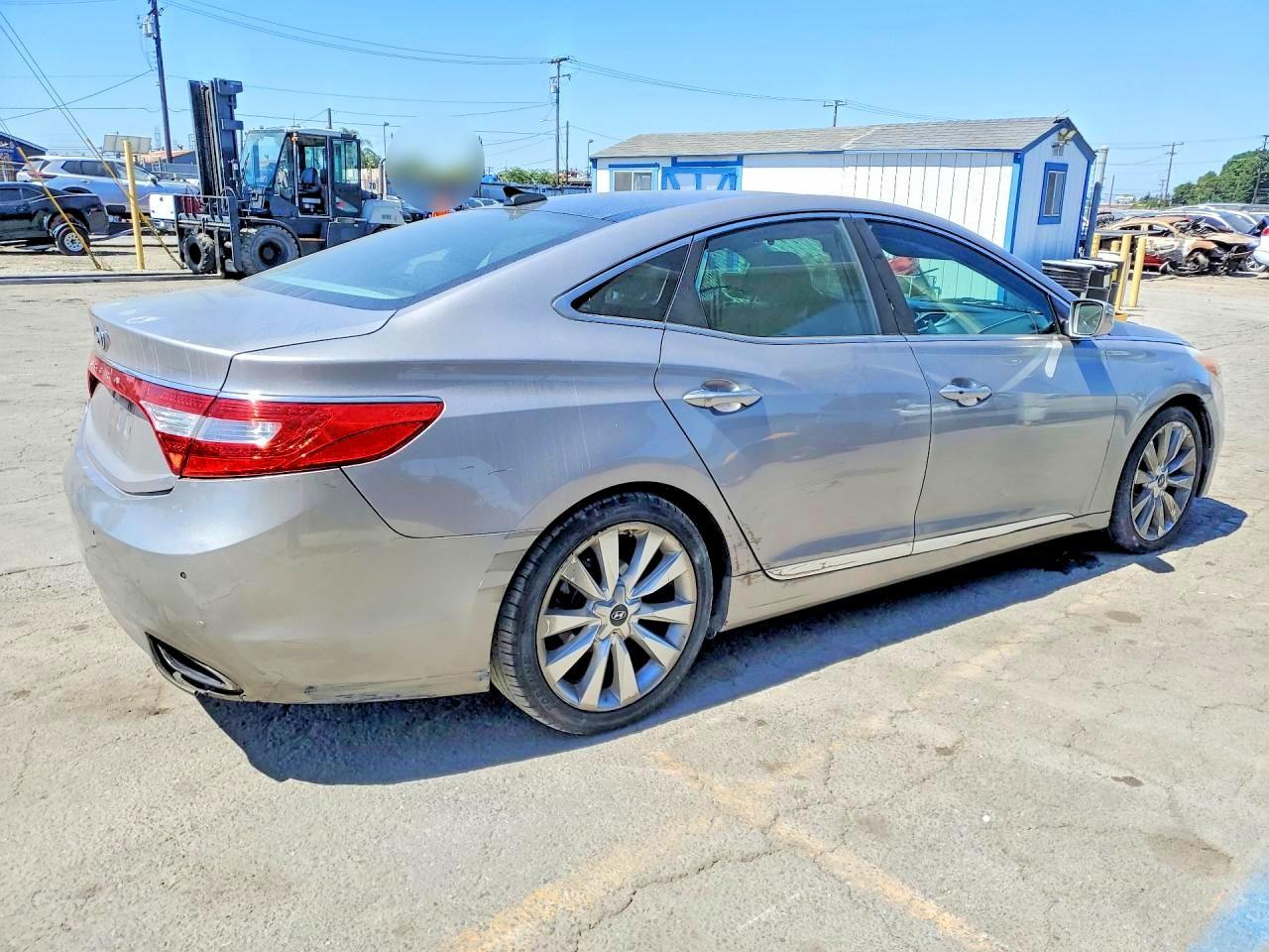 2013 Hyundai Azera Base - Фото 3
