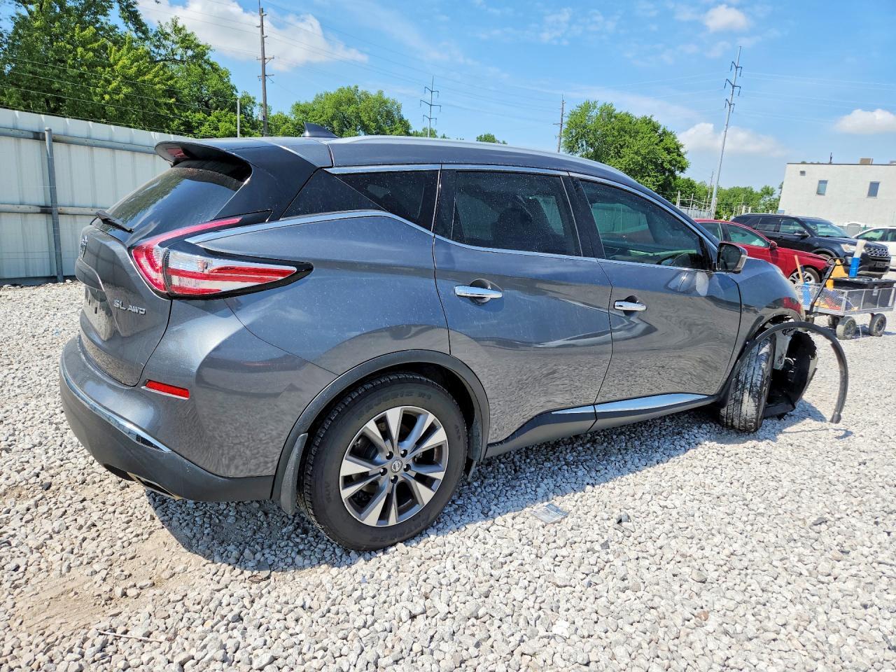 2017 Nissan Murano S - Image 3