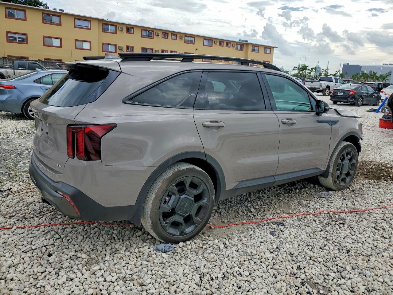 2025 Kia Sorento X-Line Ex - Фото 3