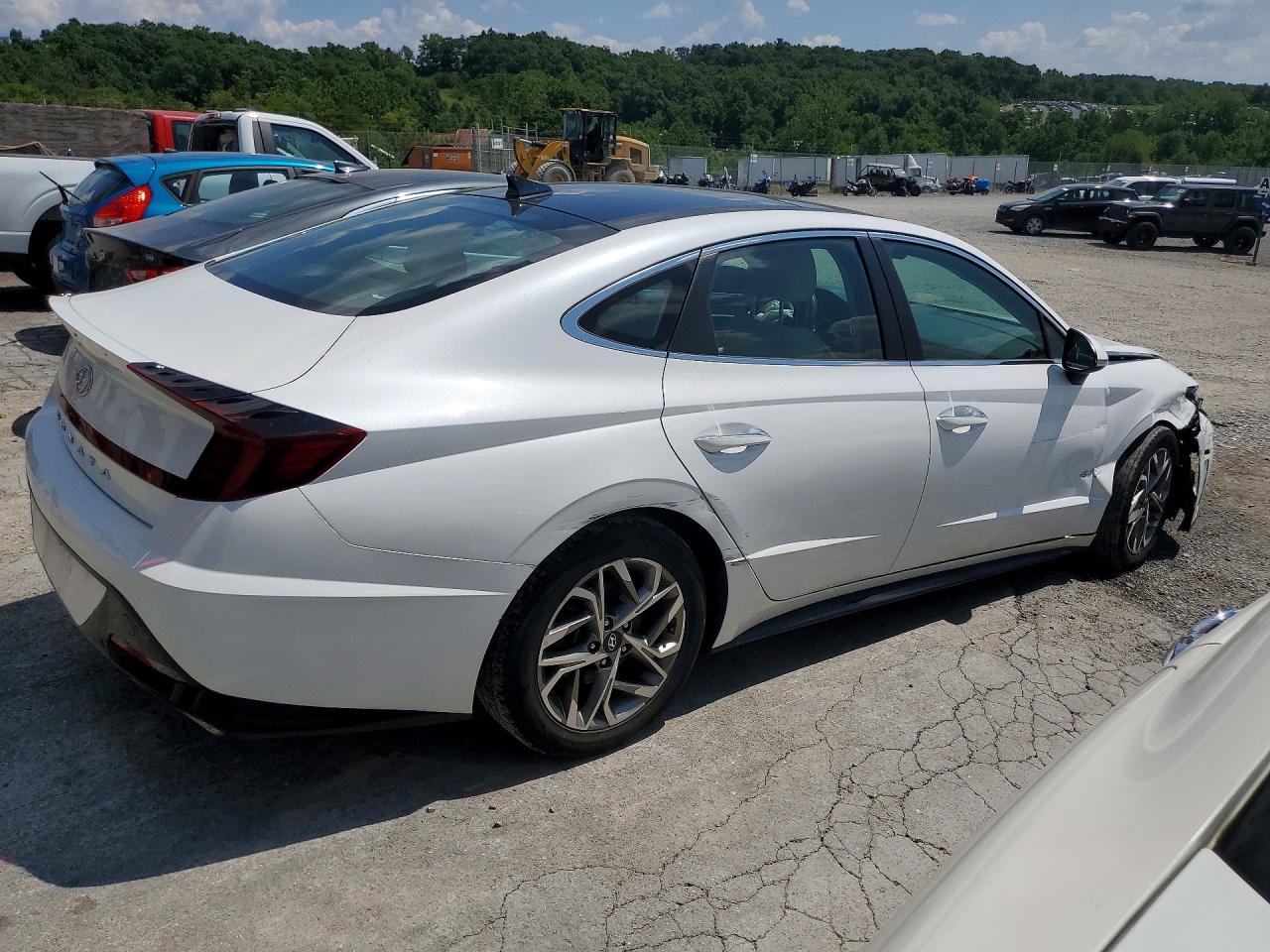 2021 Hyundai Sonata Sel - Фото 3
