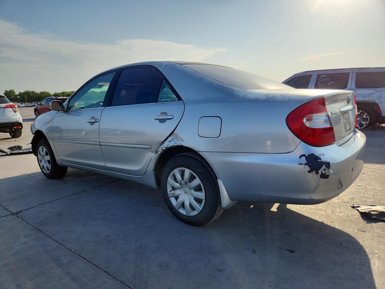 2004 Toyota Camry Le - Фото 2