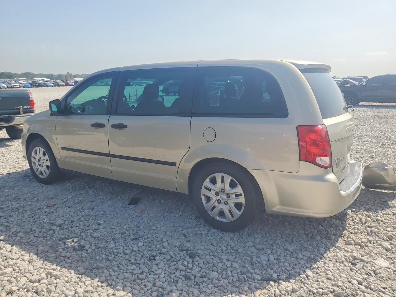 2016 Dodge Grand Caravan Se - Image 2
