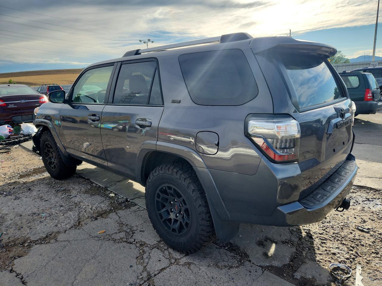 2021 Toyota 4Runner Sr5 Premium - Фото 2