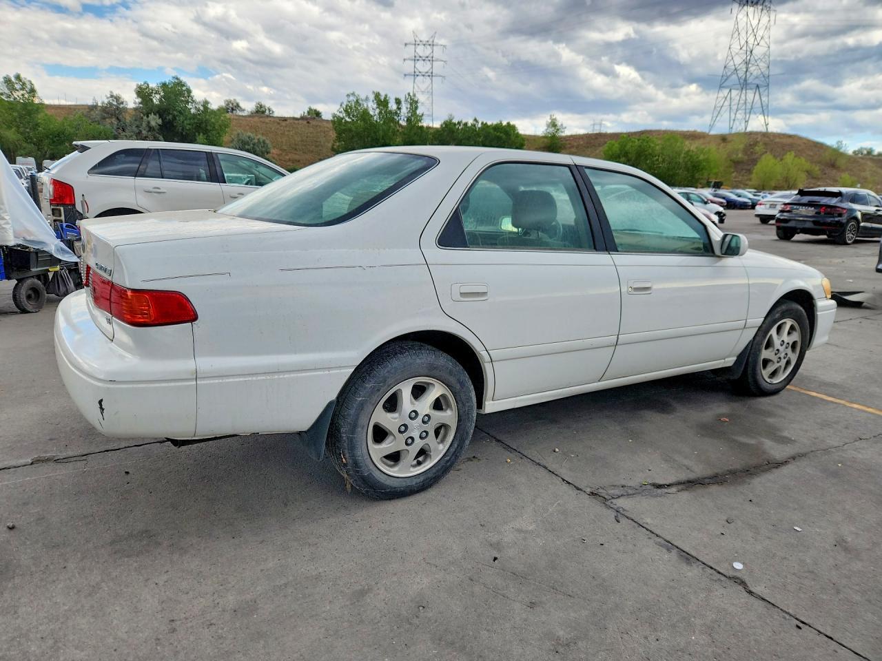2000 Toyota Camry Le V6 - Фото 3