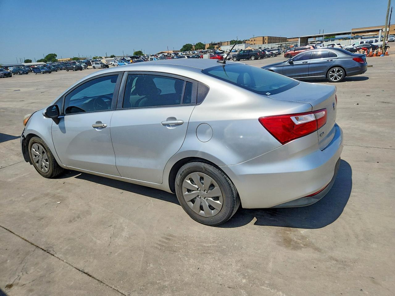 2017 Kia Rio Lx - Фото 2