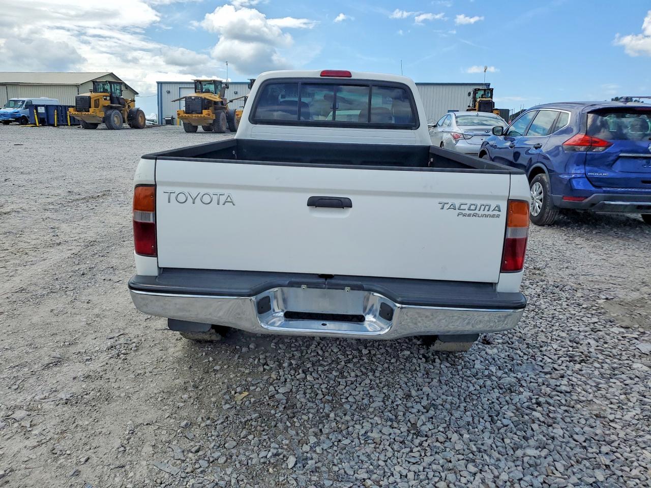 2000 Toyota Tacoma Xtracab Prerunner - Image 6