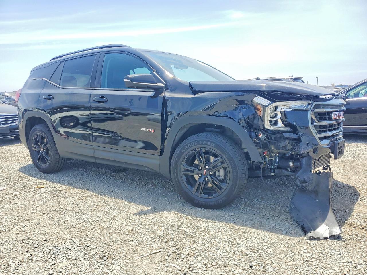 2022 GMC Terrain At4 - Фото 4