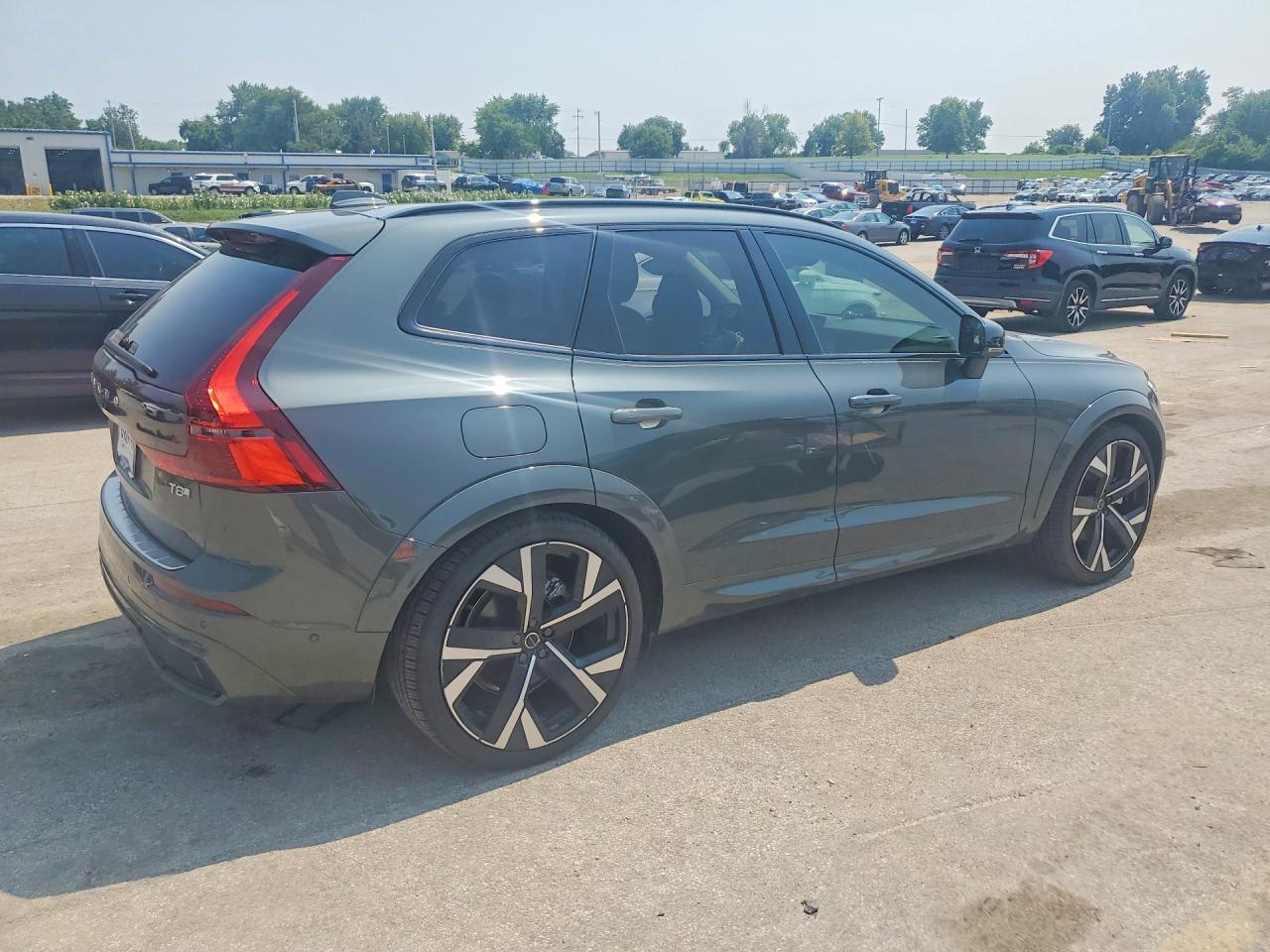 2026 Volvo Xc60 Ultra - Image 3
